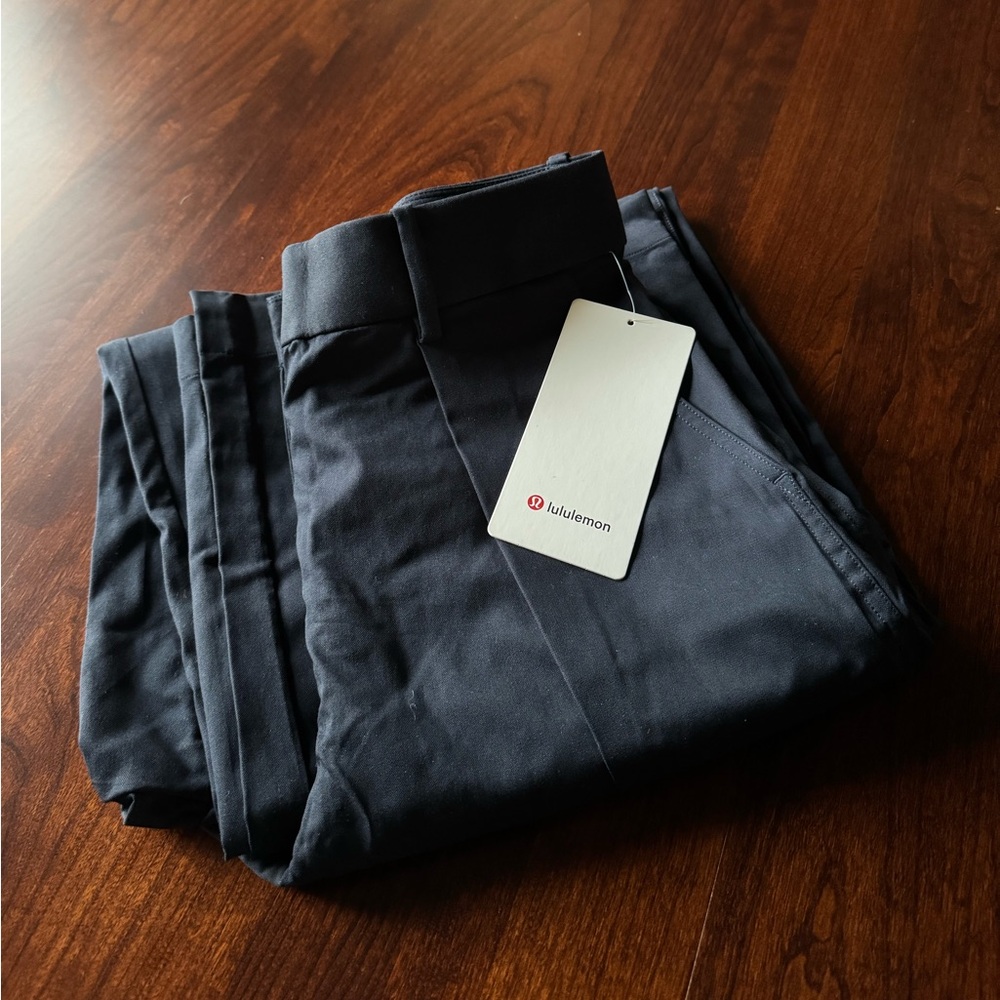 Lululemon Pleat Front High Rise Trouser - Picture 5 of 6